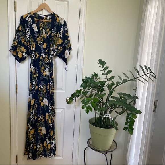 Reformation Navy Winslow Floral Kimono Maxi Wrap Dress L - Picture 4 of 11